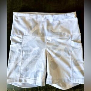Yogalicious white and gray biker shorts